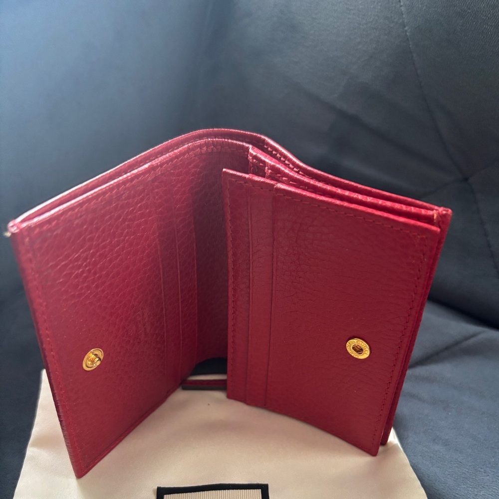SOLD- Gucci GG Marmont pebbled leather wallet - Picture 4 of 10